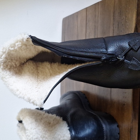 Cole Haan Black Leather Shearling Lined Winter Ankle Boots Zip Front Sz 8.5B - Picture 8 of 17